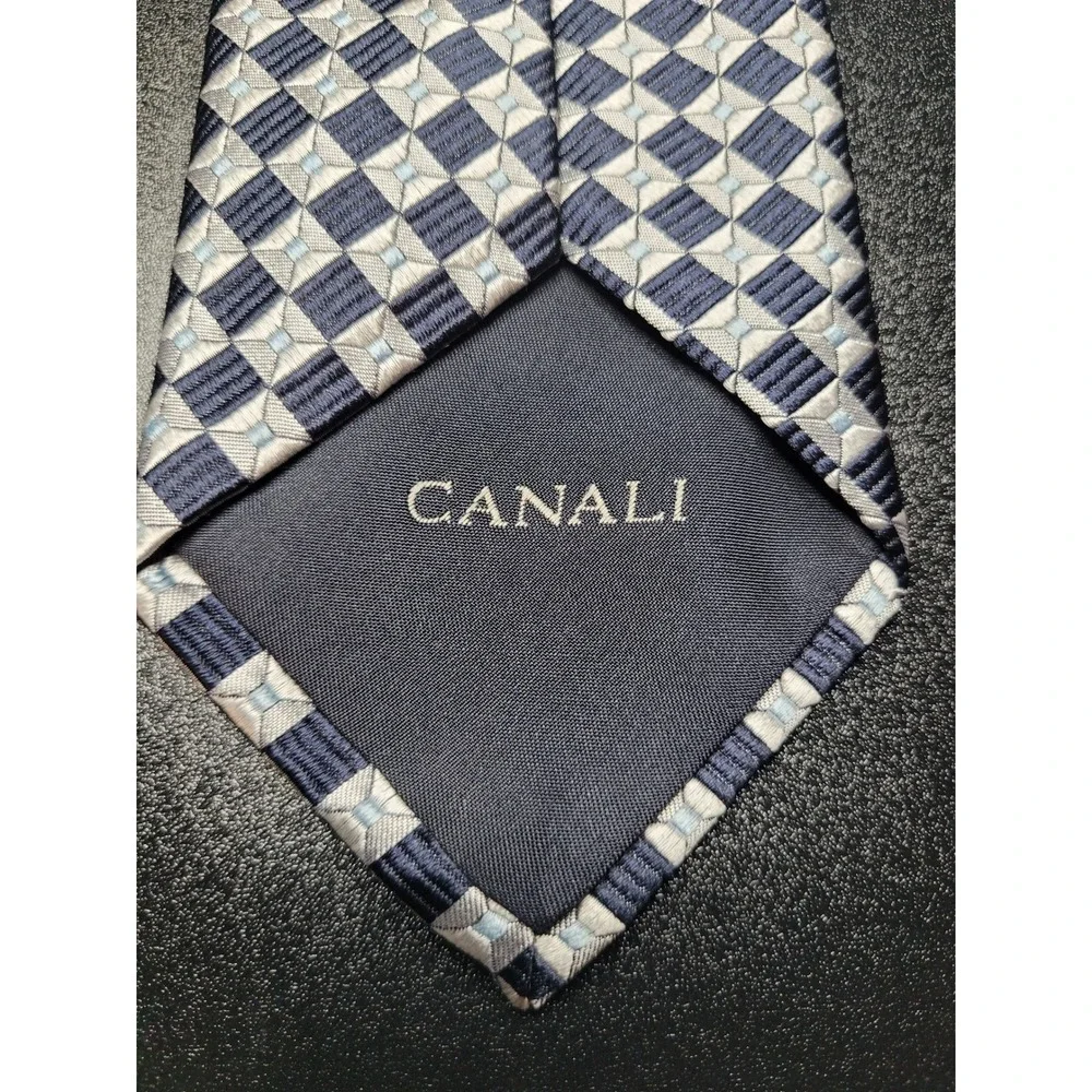 Canali Men's Necktie Navy Blue Silver Geometric Silk 3.25